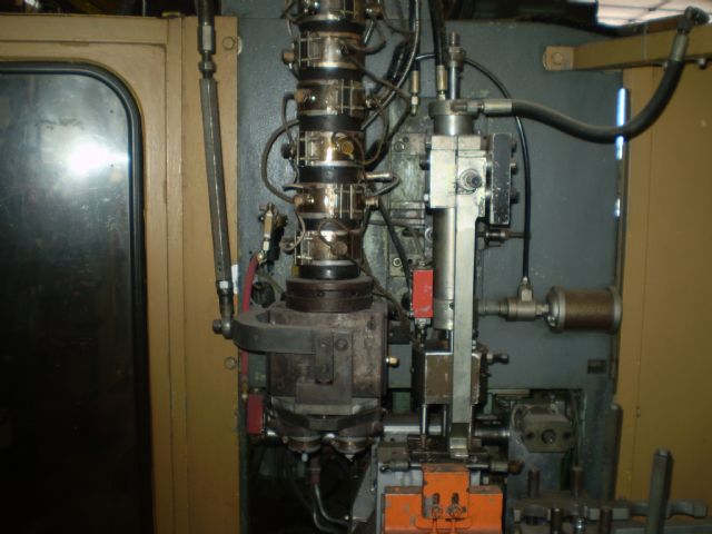 QOUHBA1BKCQQ-Hesta-Model-45.jpg