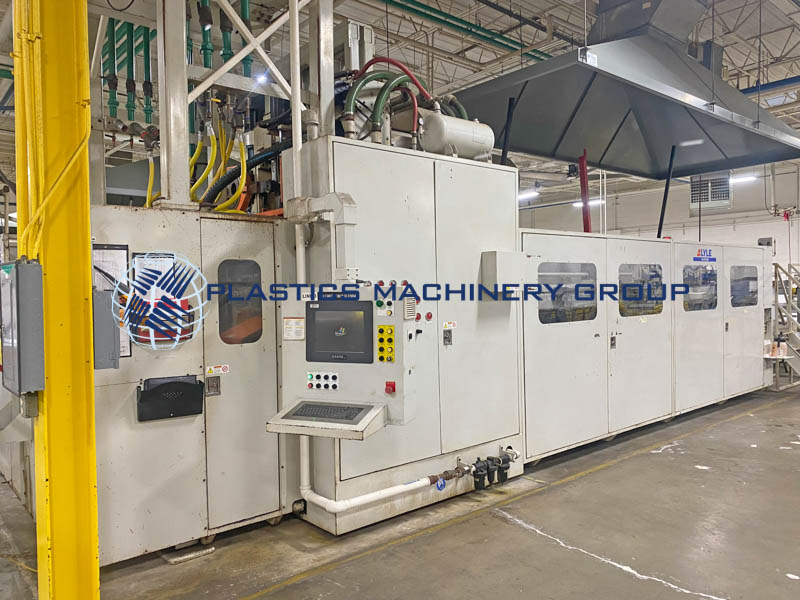 Lyle 152 FMSPD Thermoformer and 152 P2 Trim Press