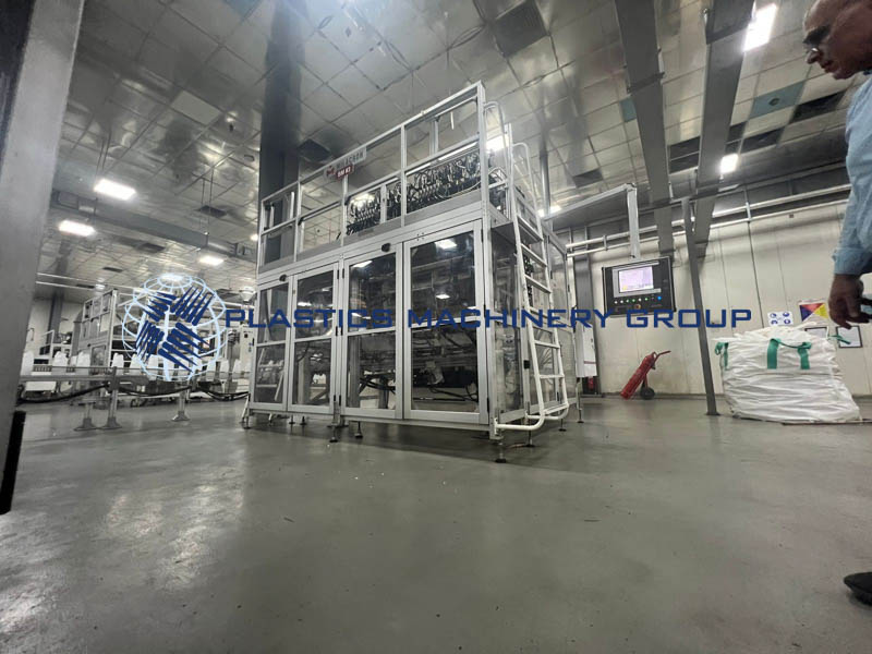 Image of Blowmolder