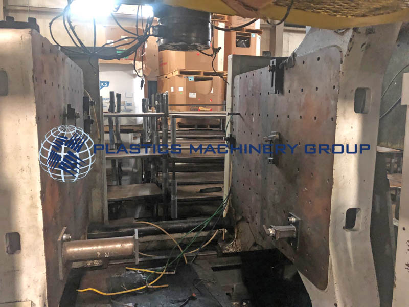 Cincinnati T600 Dual 15 LB Blow Molder