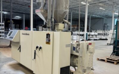 75mm Krauss Maffei Twin Screw Extruder, Model KMD 75/32